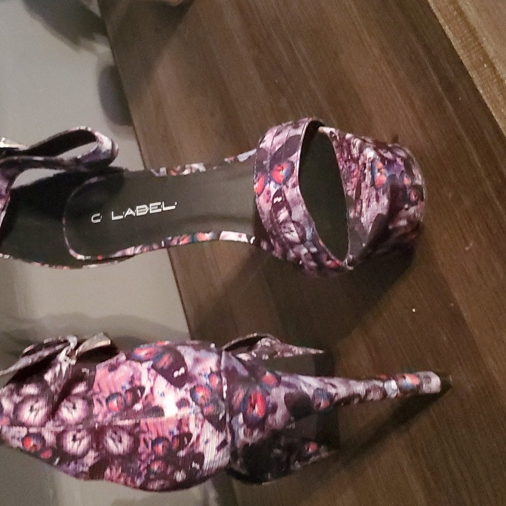 Shoes - Picture 2 of 2